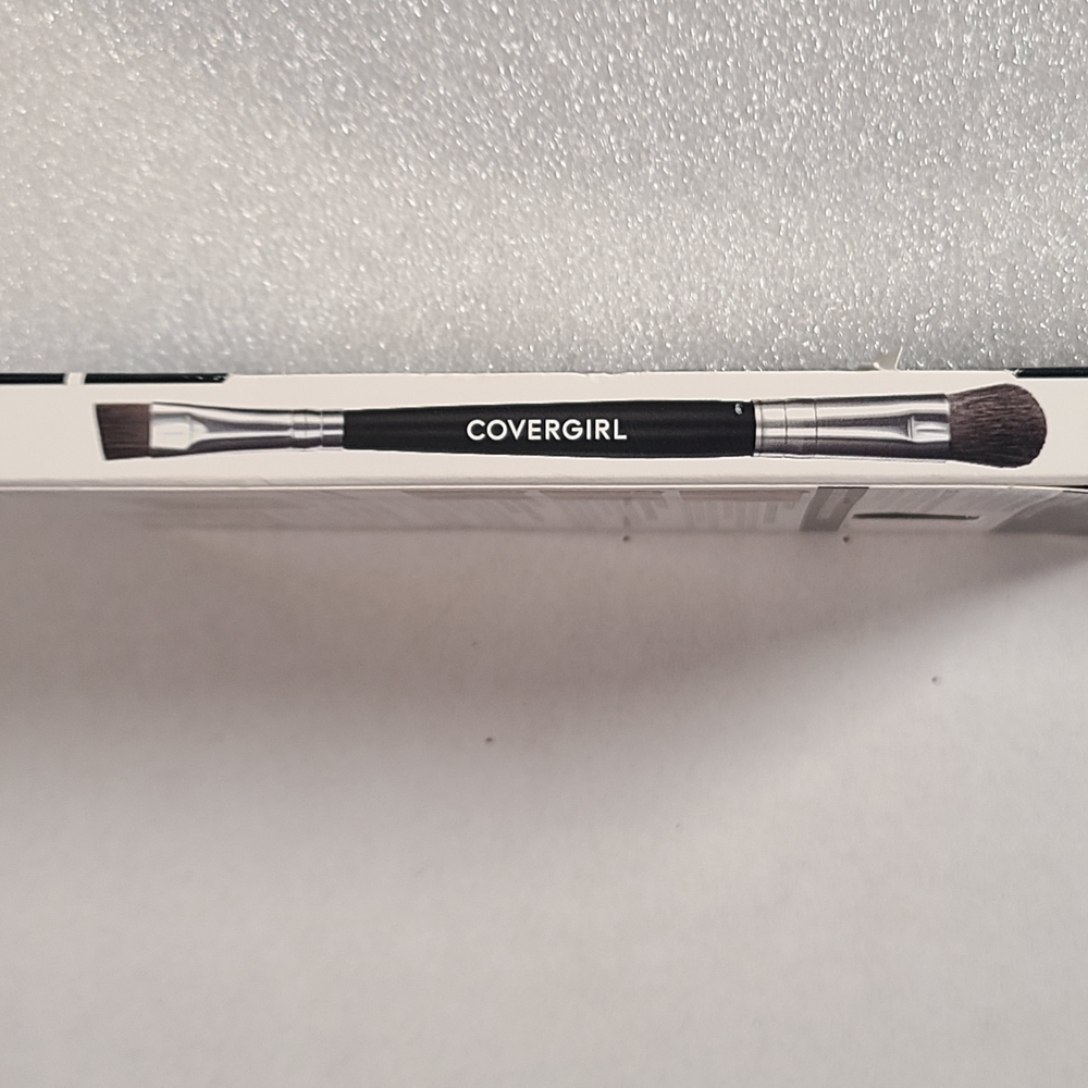COVERGIRL Easy Breezy Brow Powder Kit - Rich Brown NIB 4 G/.14 Oz - Picture 9 of 9